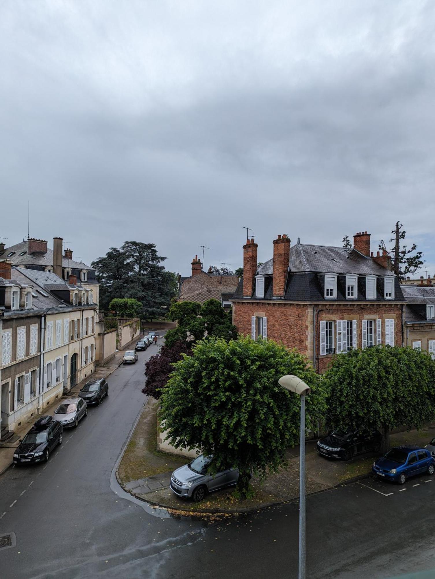 Studio 63M2 3Eme Etage Ou Chambre Dans Appartement 2Eme Etage Pour Sejours A Moulins 穆兰 外观 照片